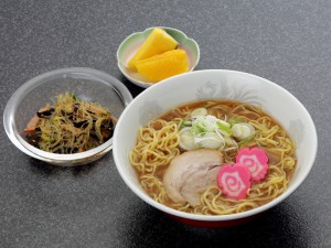 しょうゆラーメン　500円