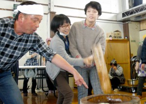 もちつきと成人を祝う会